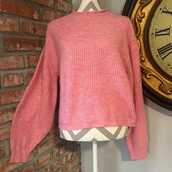 Sophie Rue • Bubblegum Pink Knit Sweater - Picture 1 of 4